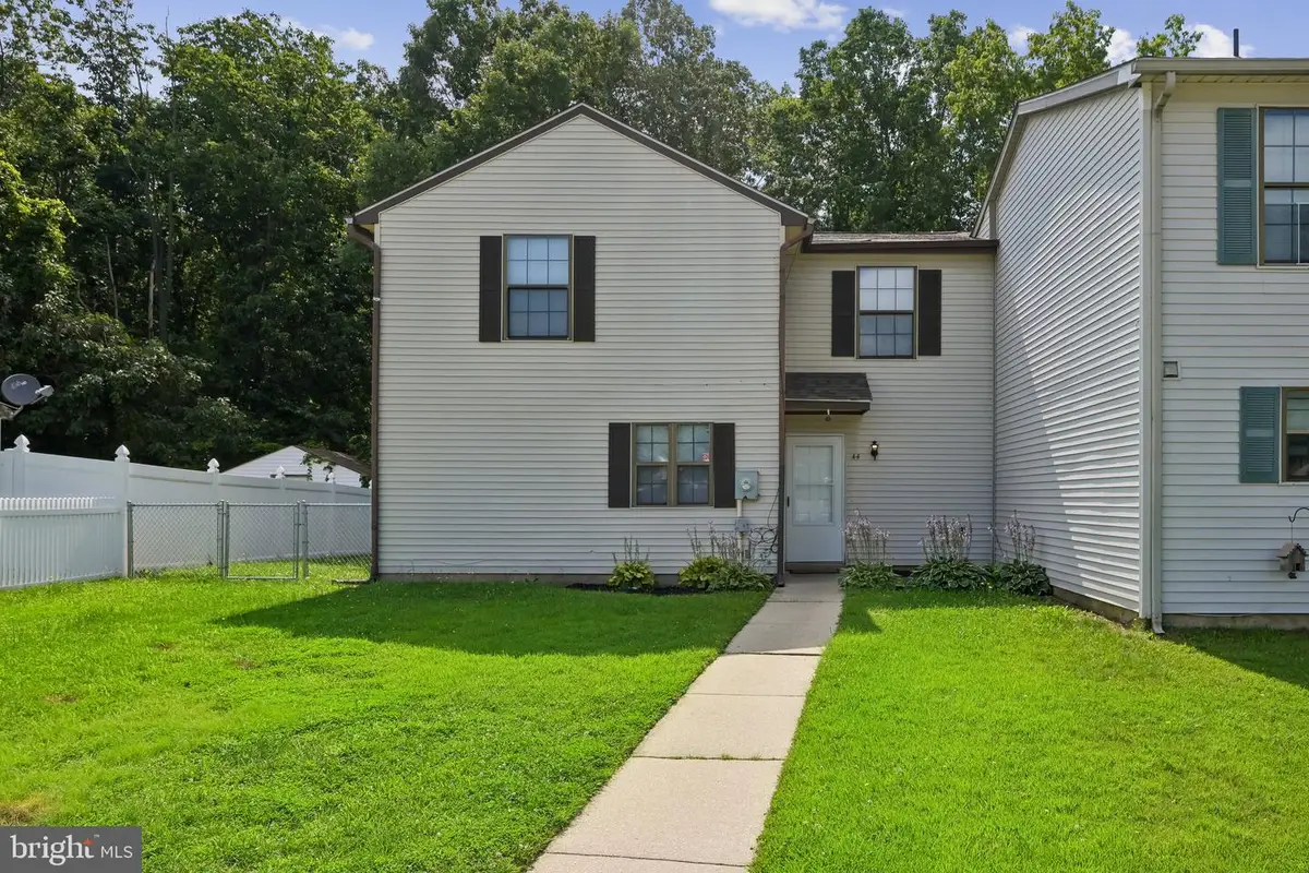 44 Hampshire Rd, Sicklerville, NJ 08081 - #1
