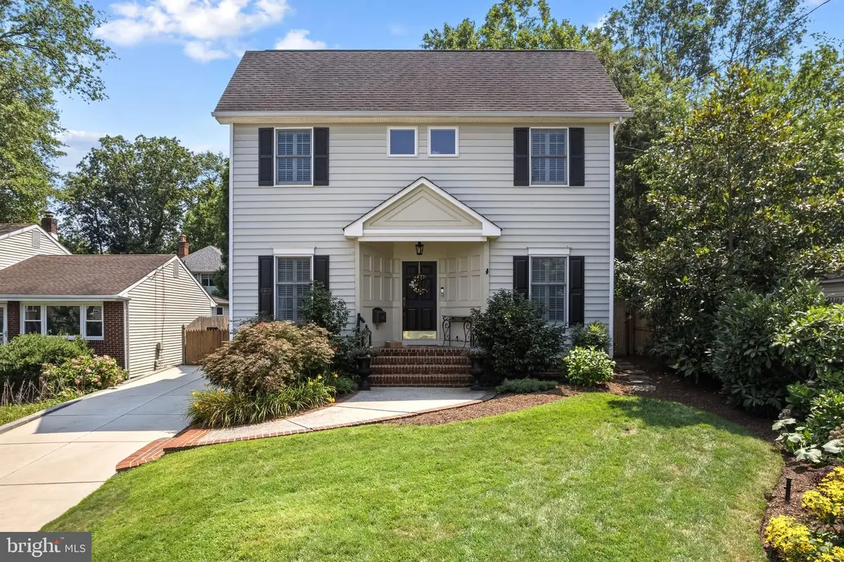 408 E Summit Ave, Haddonfield, NJ 08033 - #1