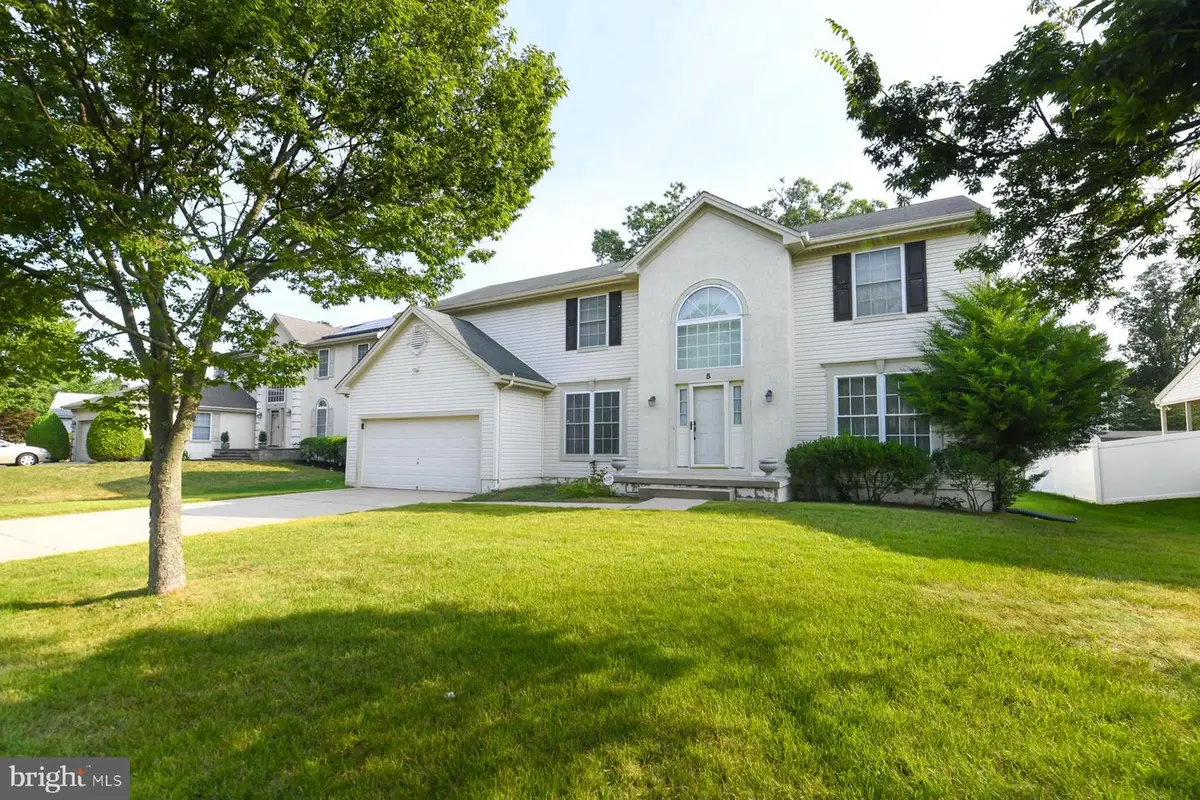5 Brookstone Dr, Sicklerville, NJ 08081 - #1