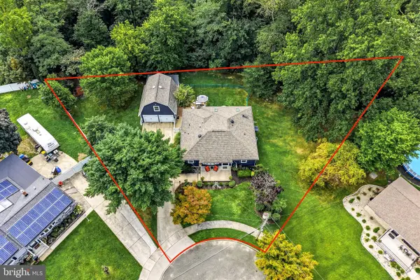 5 College Cir, STRATFORD, NJ 08084