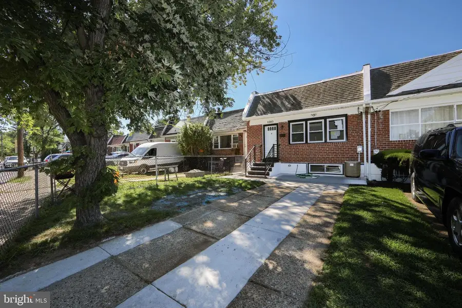 1203 Macarthur Dr, Camden, NJ 08104 - #2