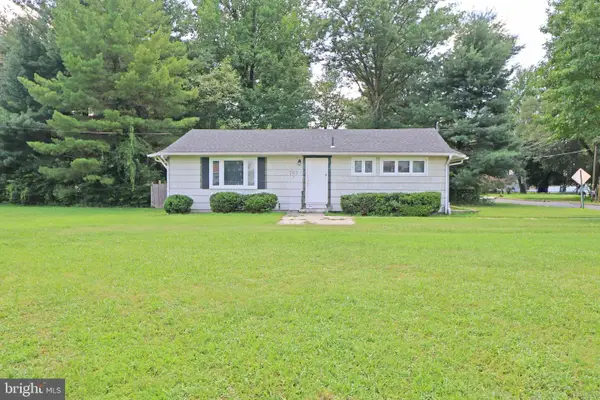 707 Beechwood Ave, CHERRY HILL, NJ 08002