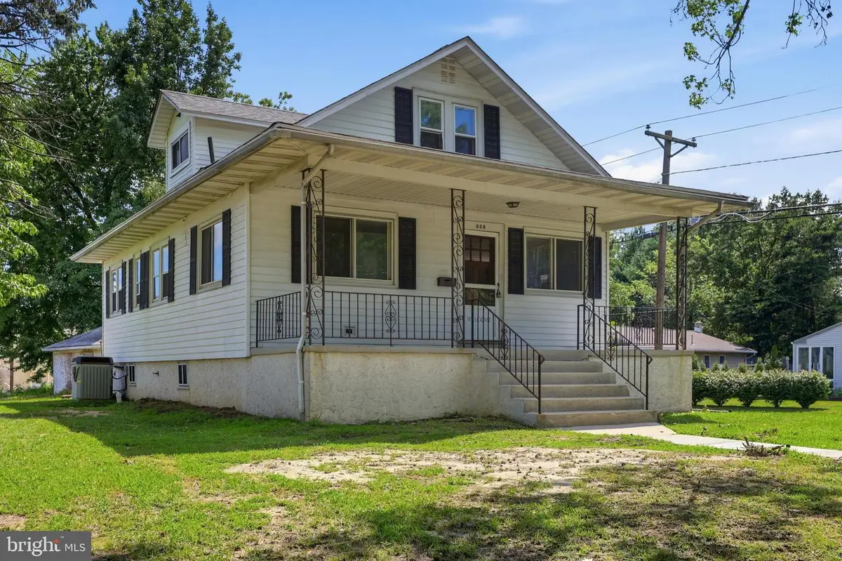 608 Washington Ter, Audubon, NJ 08106 - #1