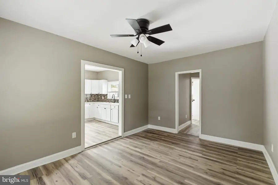 218 Lake Ave, Clementon, NJ 08021 - #2