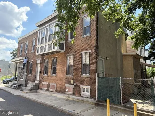 813 N 4th St, CAMDEN, NJ 08102