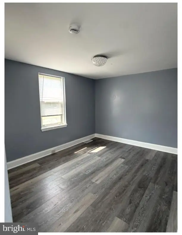 1085 Niagara Rd, Camden, NJ 08104 - #3