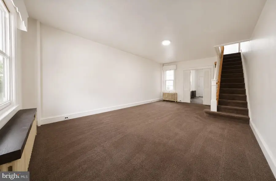 433 Viola St, Camden, NJ 08104 - #2