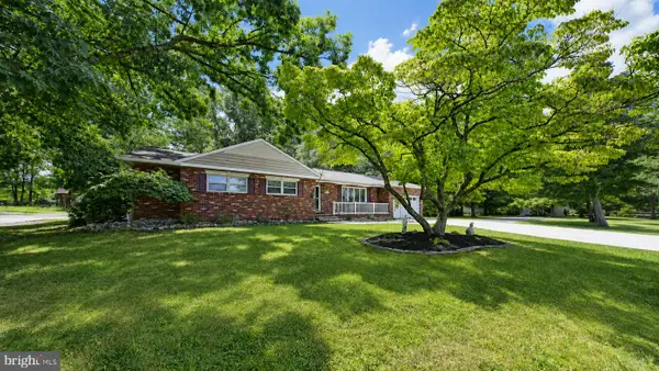 23 Summit Ave, BERLIN, NJ 08009