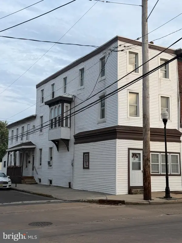 20 N King St, GLOUCESTER CITY, NJ 08030