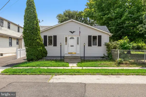 8260 Balfour Rd, PENNSAUKEN, NJ 08110