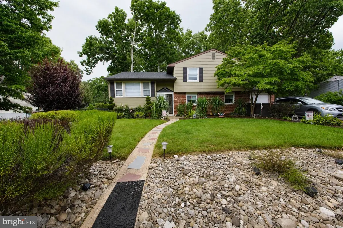 9 Dartmouth Dr, Atco, NJ 08004 - #1
