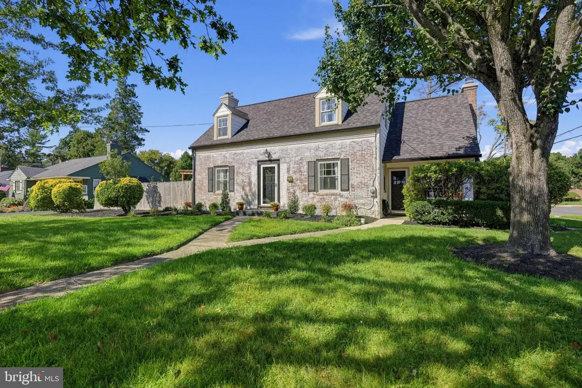 451 W Crystal Lake Ave, Haddonfield, NJ 08033 - #1