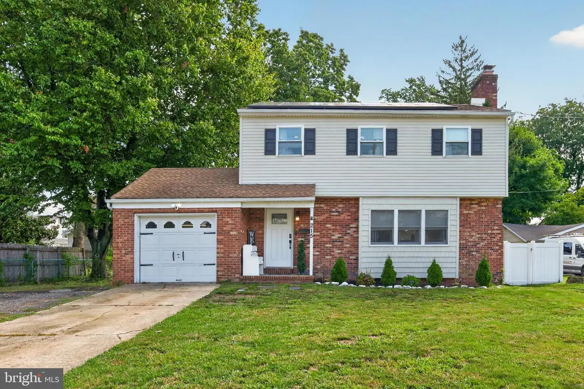 215 Harrison Ave, Blackwood, NJ 08012 - #1