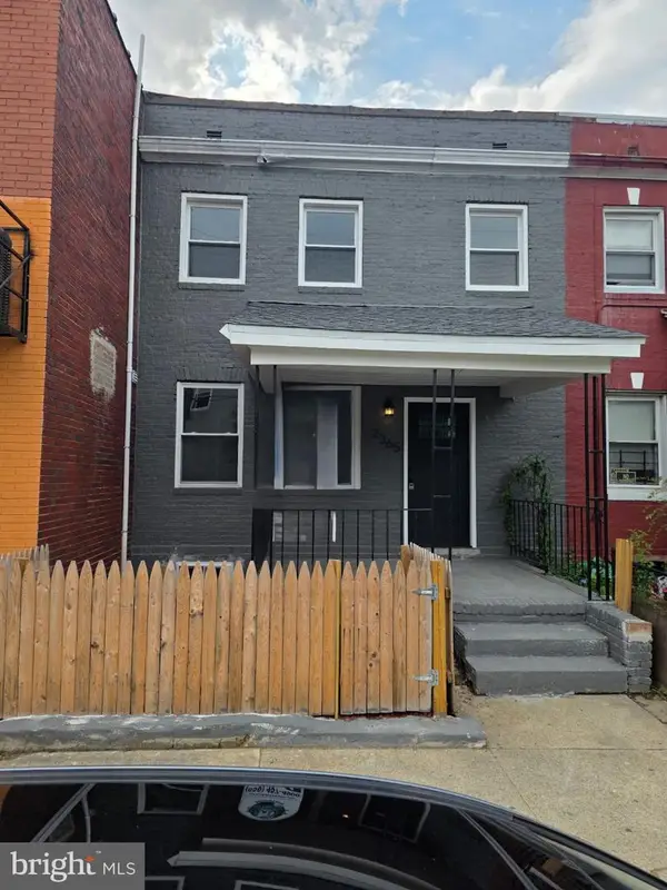 2365 S 8th St, CAMDEN, NJ 08104