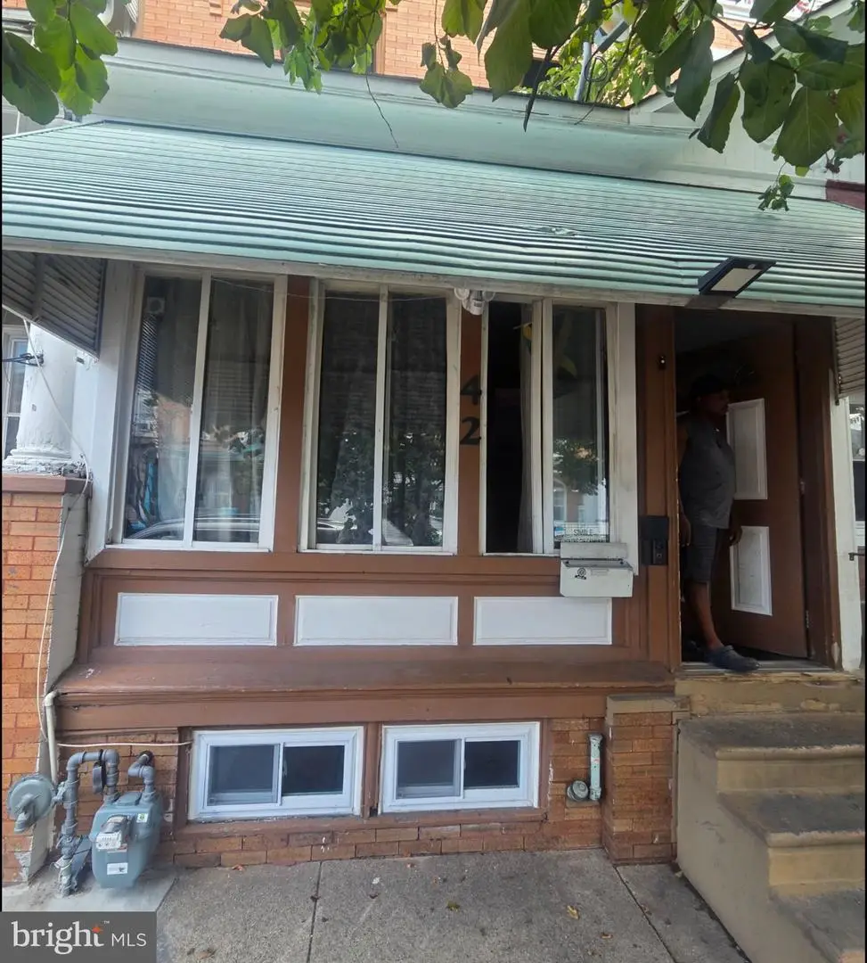 42 N 28th St, Camden, NJ 08105 - #1