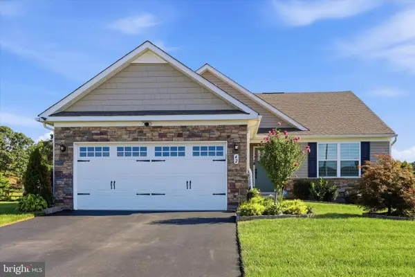 42 Senators Way, BERLIN, NJ 08009
