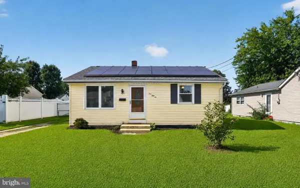452 9th Ave, LINDENWOLD, NJ 08021