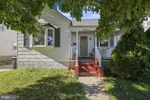 27 5th Ave, MOUNT EPHRAIM, NJ 08059