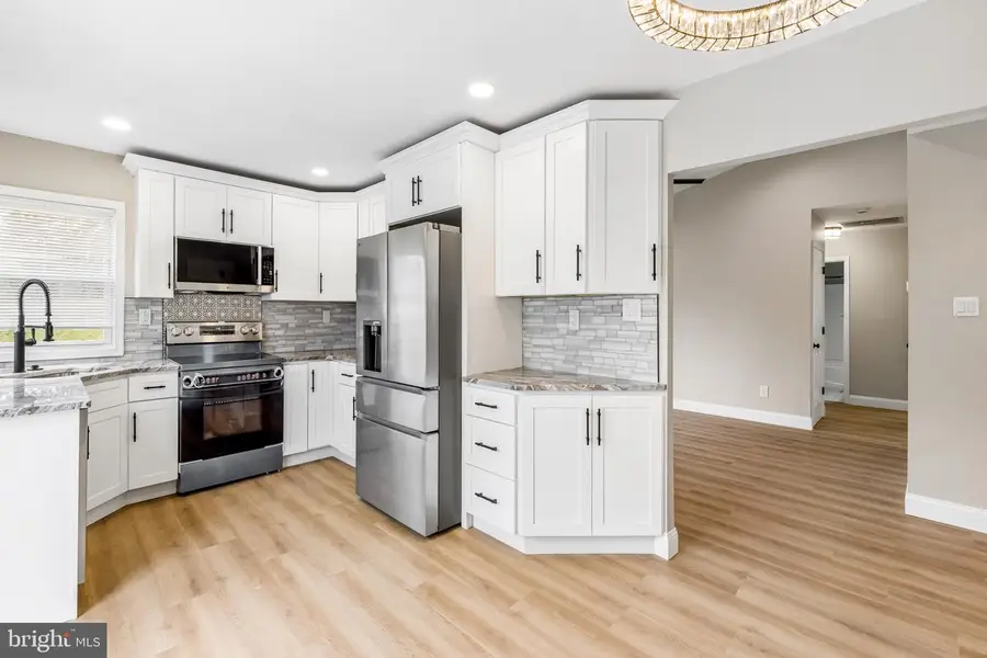 48 Pershing Ln, Sicklerville, NJ 08081 - #3