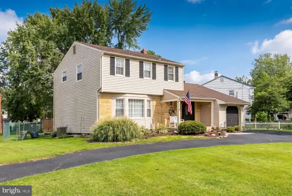 323 Windsor Dr, CHERRY HILL, NJ 08002