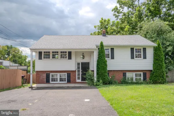 50 E Landing Rd, BLACKWOOD, NJ 08012
