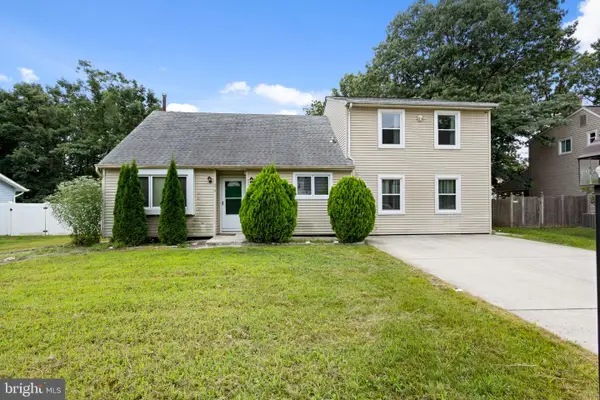 34 St Moritz Dr, SICKLERVILLE, NJ 08081