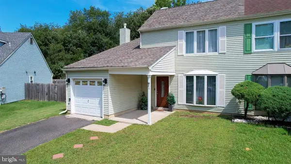 26 Dickenson Dr, SICKLERVILLE, NJ 08081