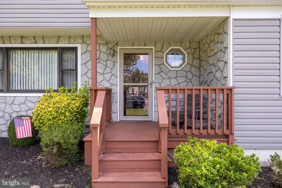 14 Deer Park Cir, Blackwood, NJ 08012 - #2