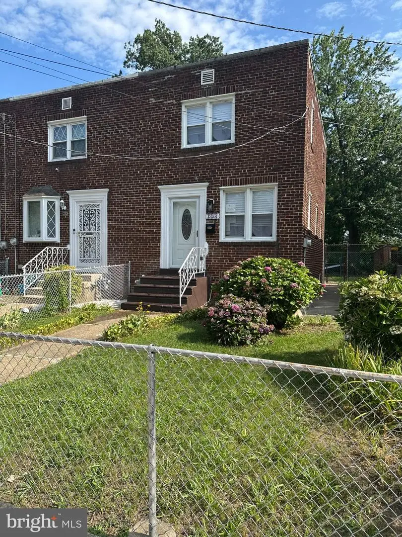 1358 Sayrs Ave, Camden, NJ 08104 - #2