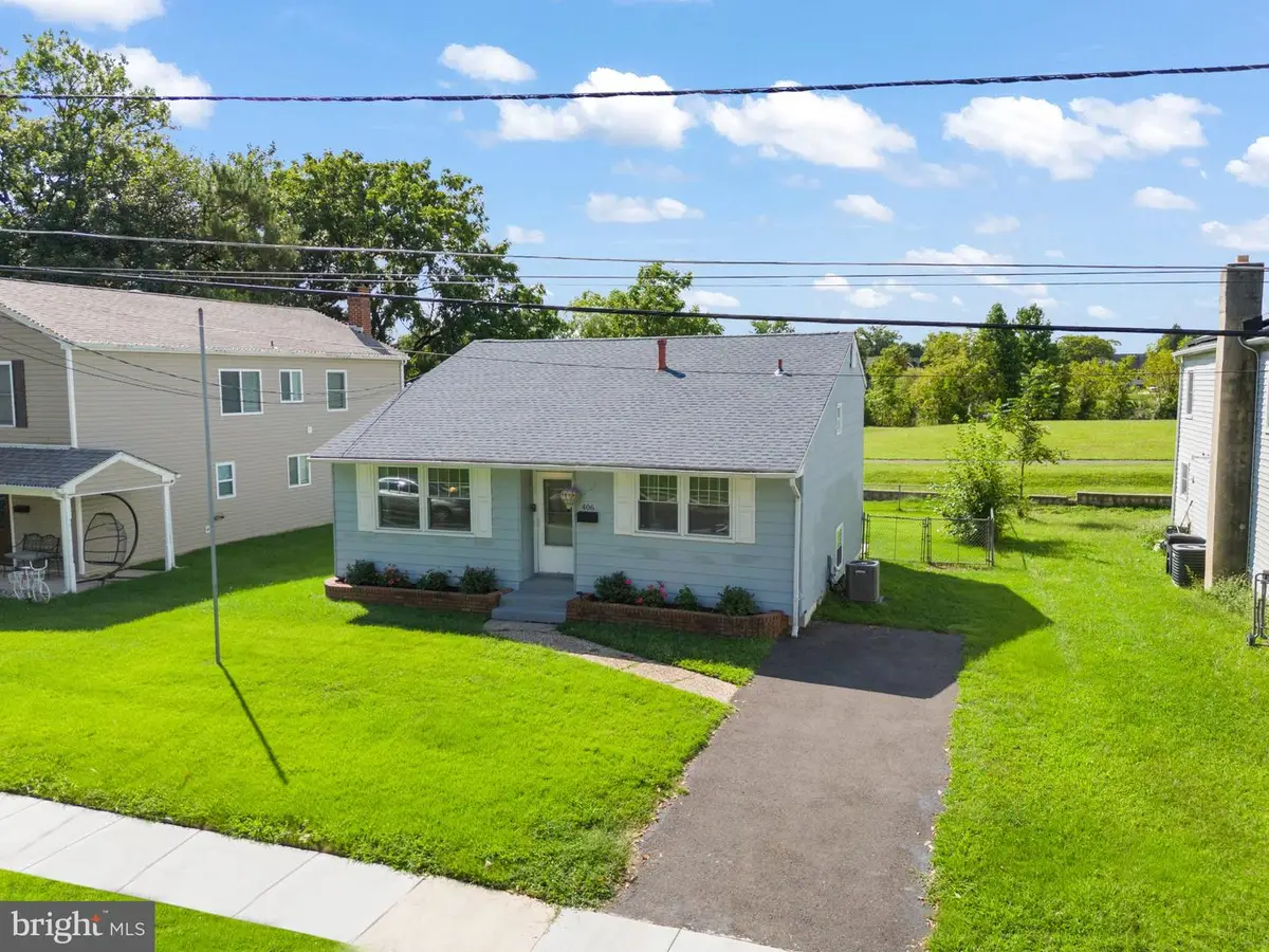 406 Memorial Ave, Gloucester City, NJ 08030 - #1