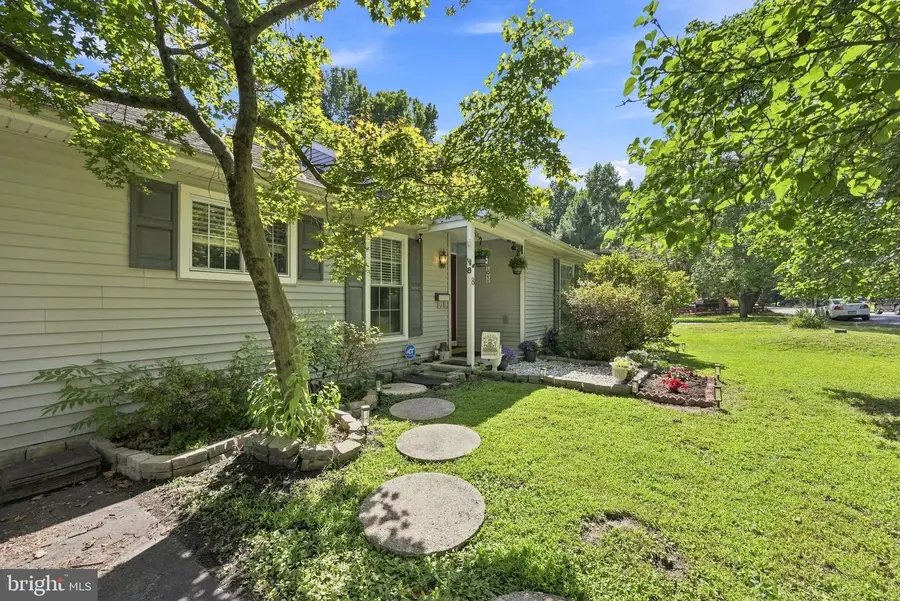 8 Naylor Ave, Clementon, NJ 08021 - #2