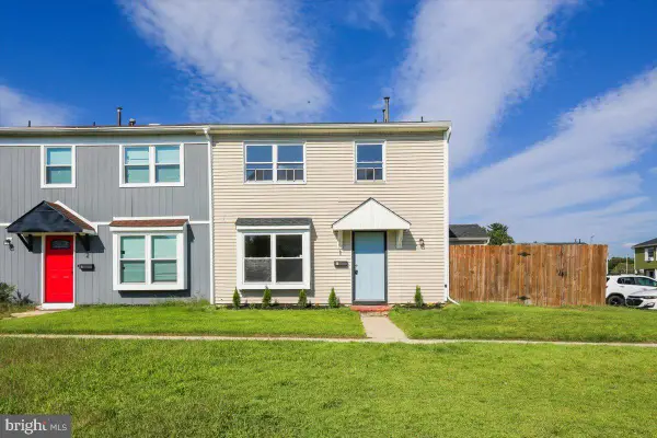 1 Lawrence Ct, SICKLERVILLE, NJ 08081
