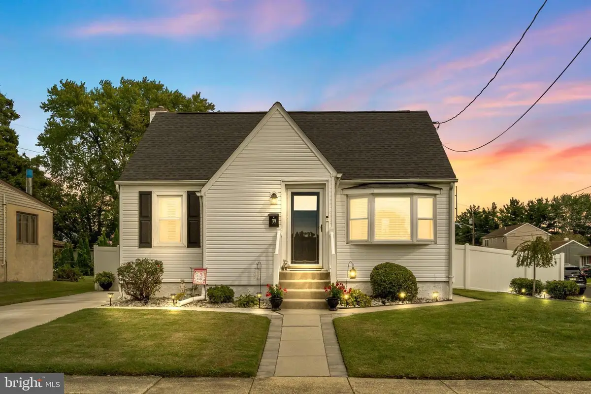 39 Worthington Ave, Bellmawr, NJ 08031 - #1