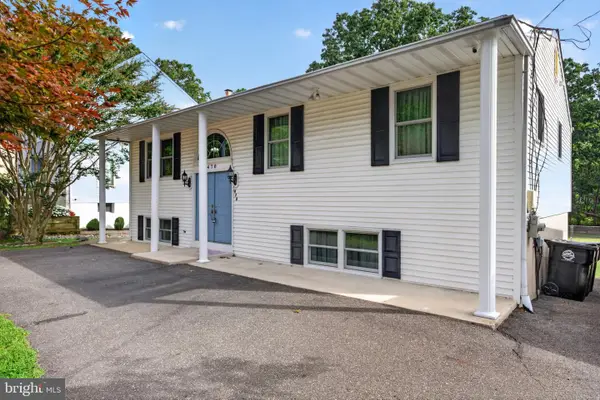 470 1st St, ATCO, NJ 08004
