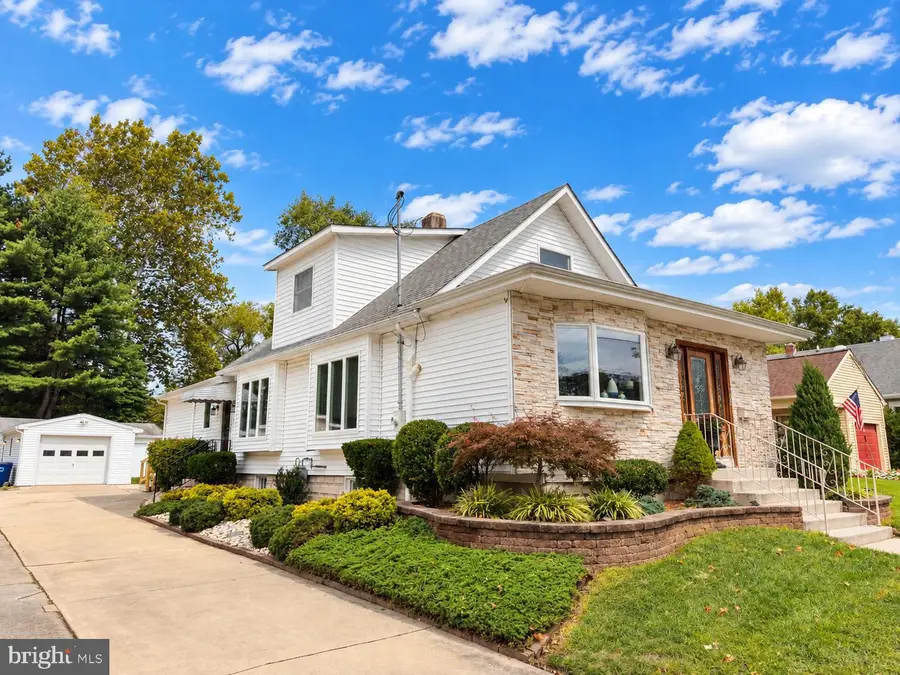 330 E Elma Ave, Laurel Springs, NJ 08021 - #3