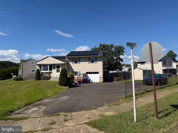812 W 3rd Ave, RUNNEMEDE, NJ 08078