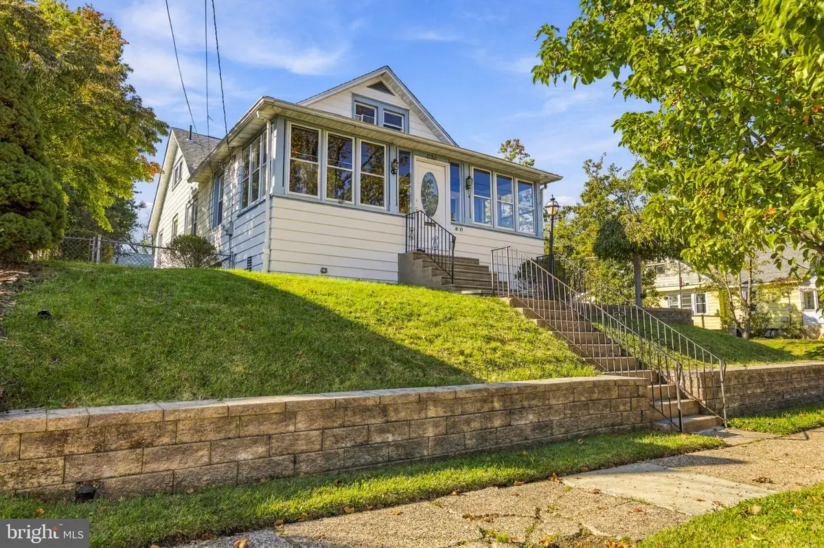 20 Lawrence Ave, Barrington, NJ 08007 - #1