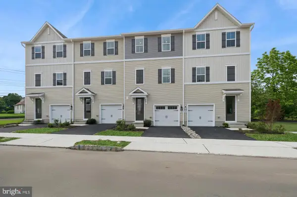 42 Silverbell Ave, BERLIN, NJ 08009