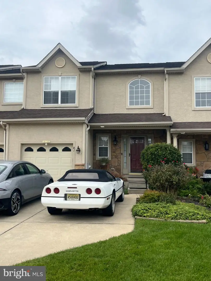 81 Glacier Dr, Berlin, NJ 08009 - #1