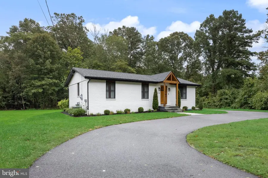 131 Norcross Rd, Berlin, NJ 08009 - #3