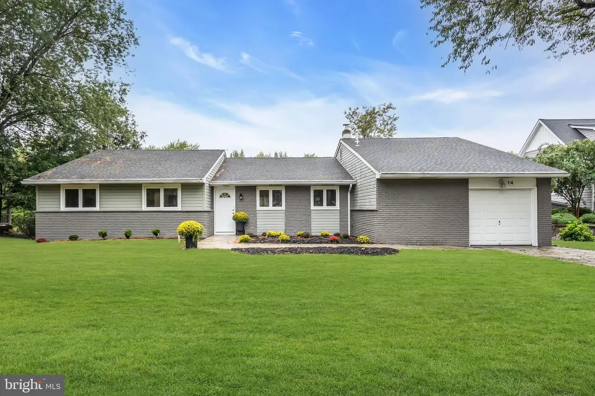 14 Steven Dr, Voorhees, NJ 08043 - #1