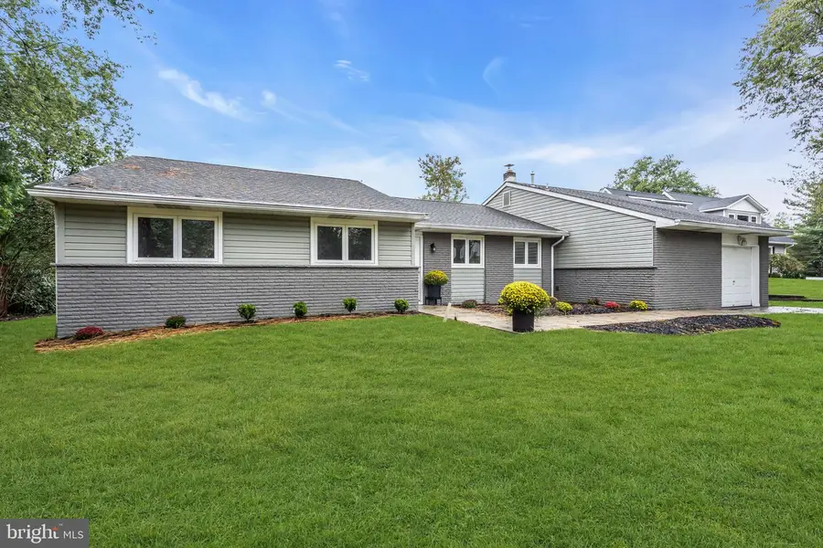 14 Steven Dr, Voorhees, NJ 08043 - #2