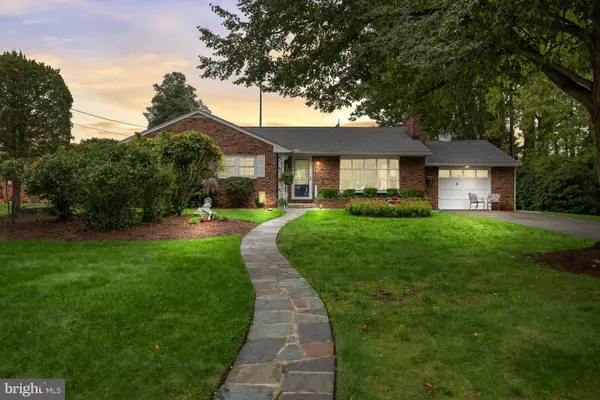 802 Fulton St, CHERRY HILL, NJ 08002