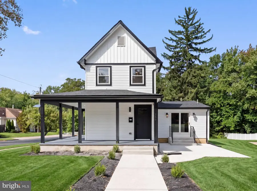 139 Albany Ave, Barrington, NJ 08007 - #2