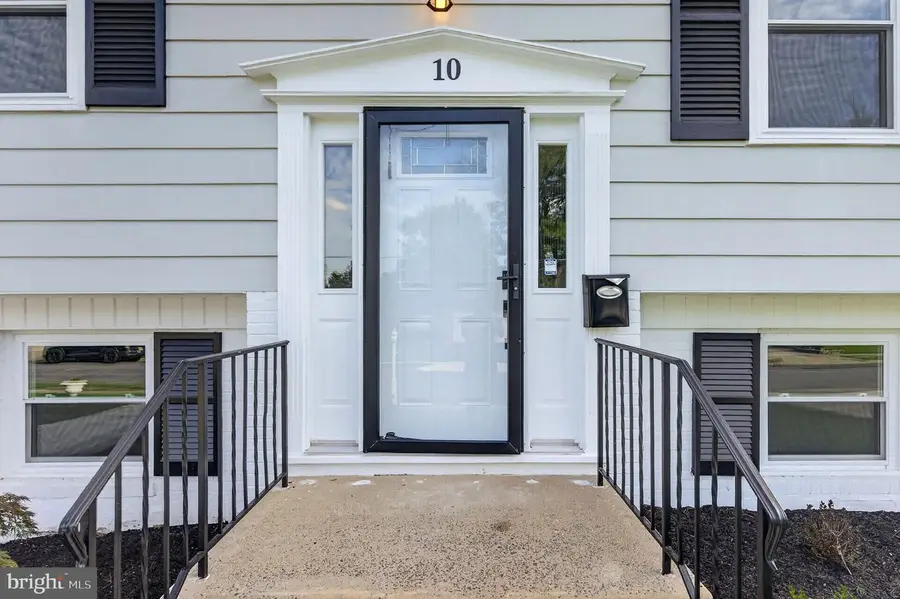 10 Cobblestone Rd, Cherry Hill, NJ 08003 - #3
