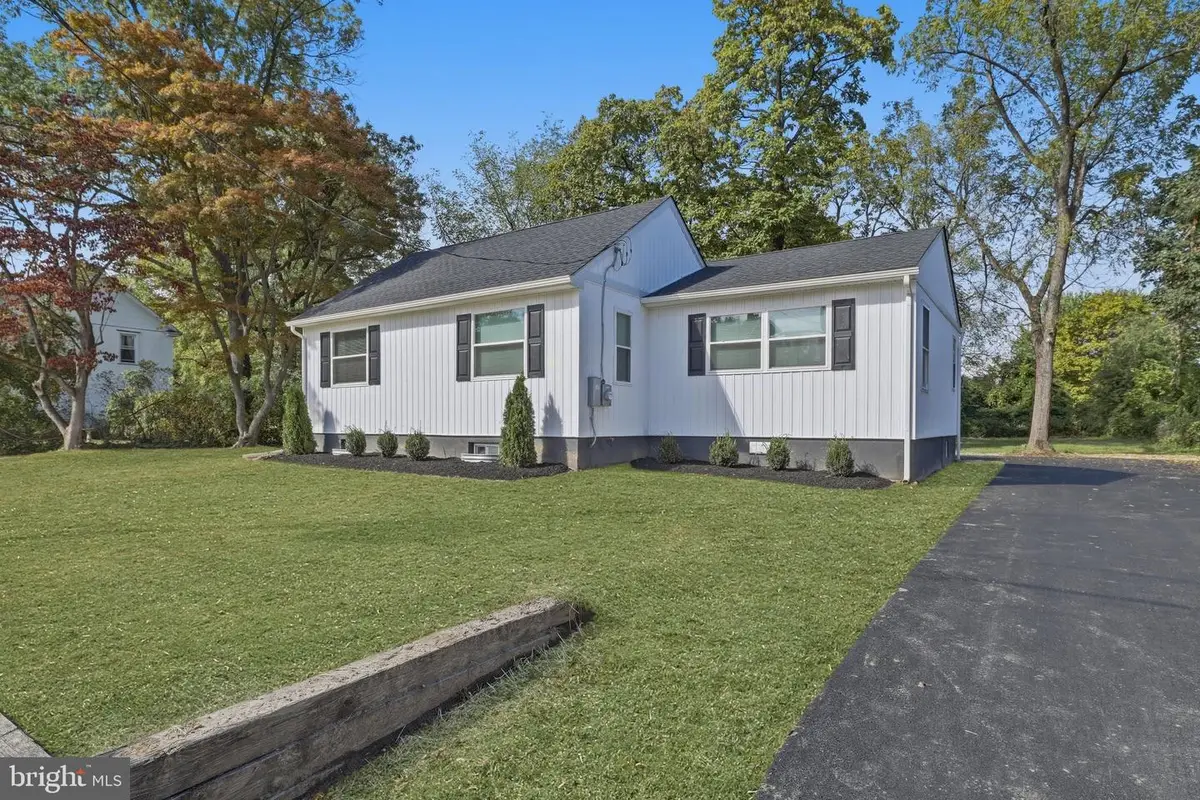 215 Almonesson Rd, Blackwood, NJ 08012 - #1