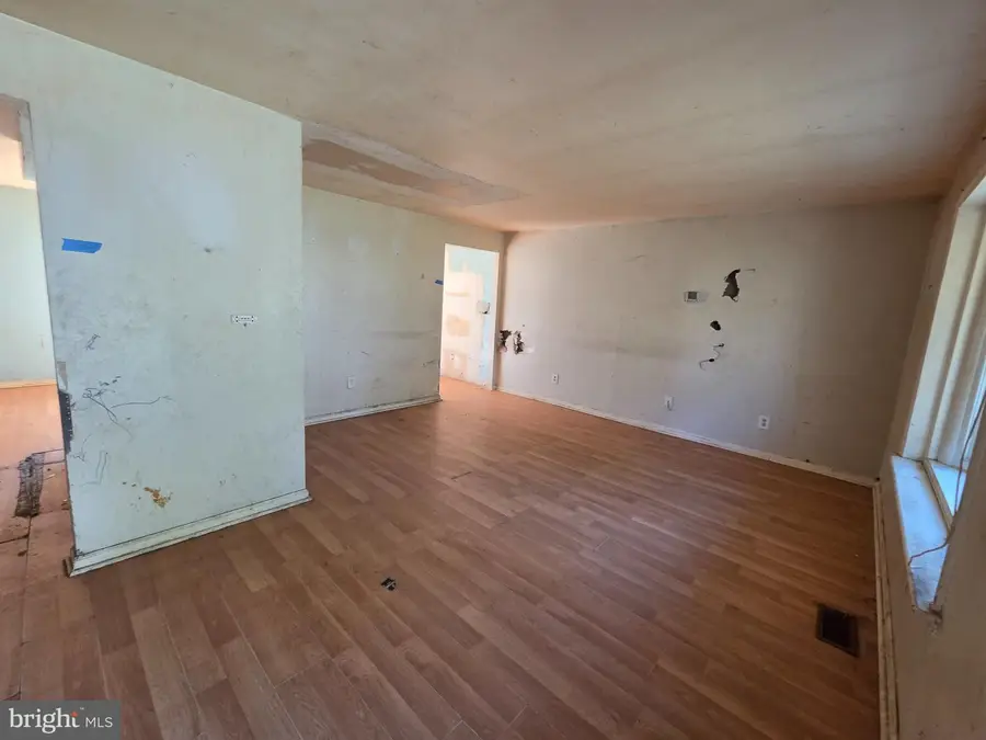 450 S Hawthorne Ave, Lindenwold, NJ 08021 - #2
