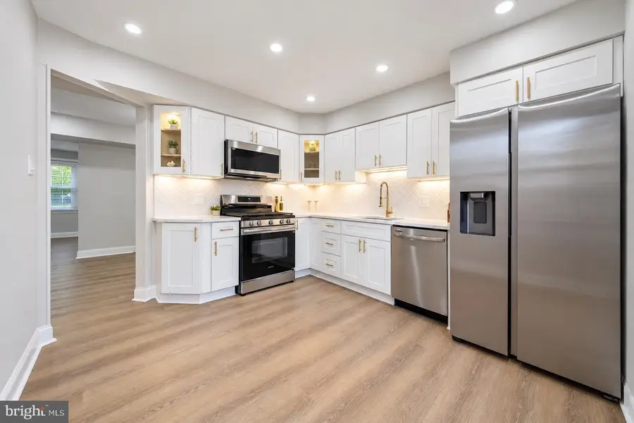 118 W Collins Ct, Blackwood, NJ 08012 - #3
