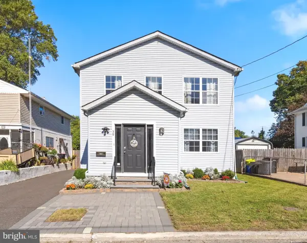 39 Lincoln Ave, BLACKWOOD, NJ 08012