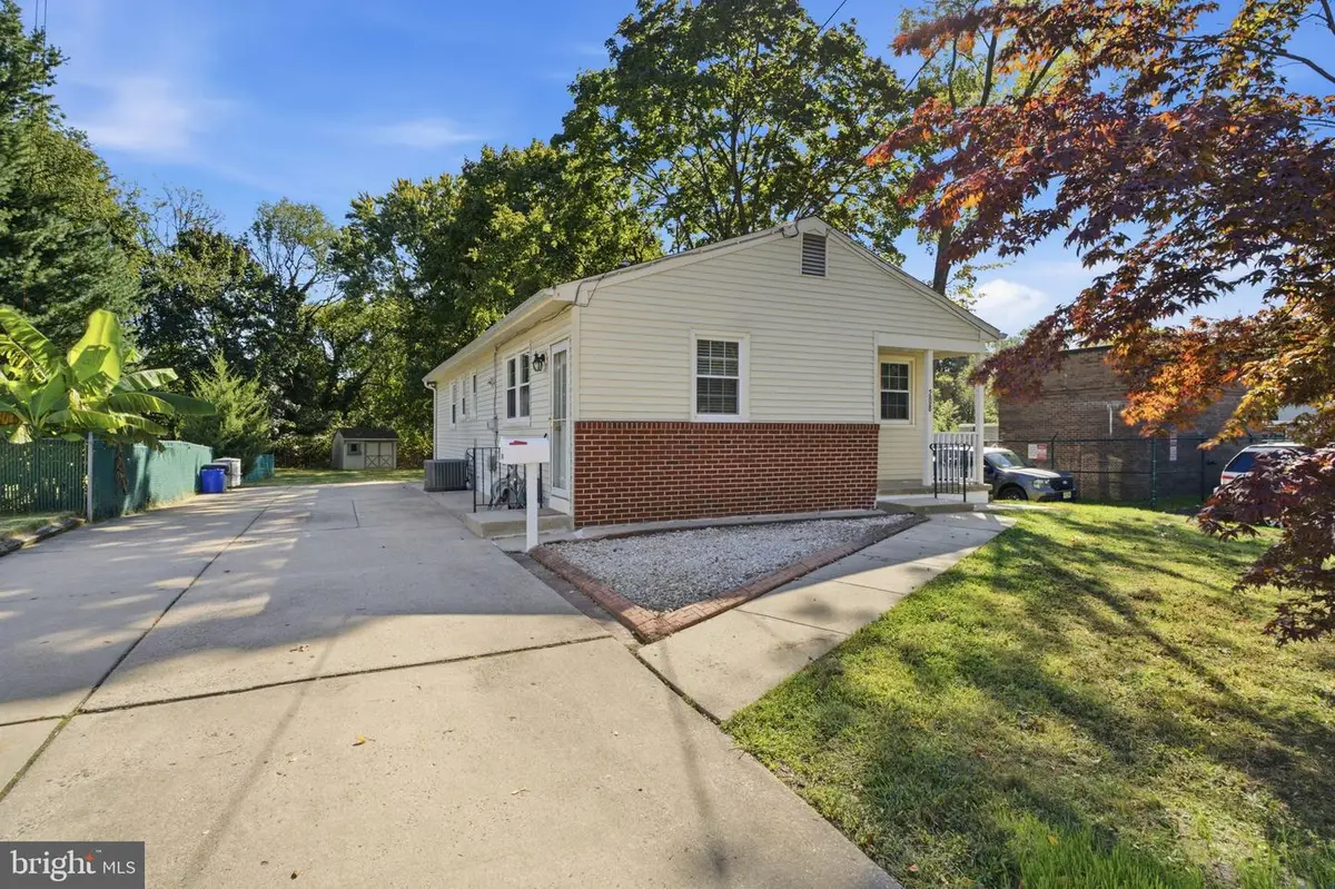 208 W Cedar Ave W, Oaklyn, NJ 08107 - #1